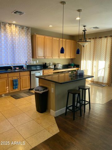 3233 W PLEASANT Lane, Phoenix, AZ 85041