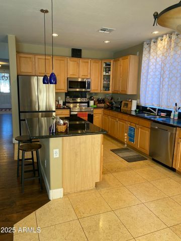 3233 W PLEASANT Lane, Phoenix, AZ 85041