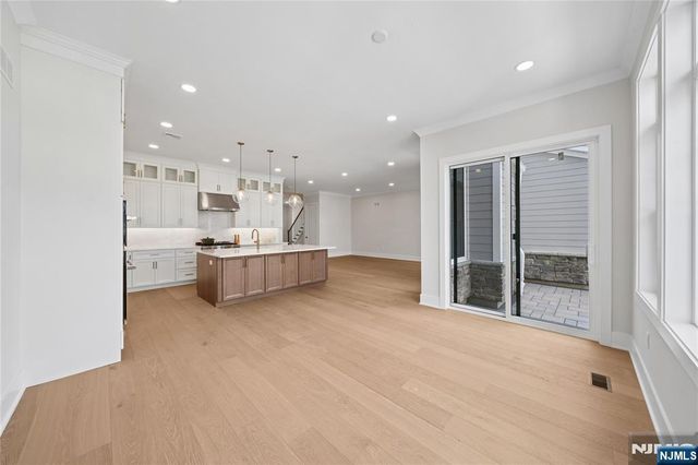 23 Muirfield Lane, River Vale, NJ 07675