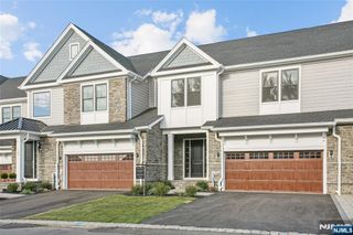 23 Muirfield Lane, River Vale, NJ 07675