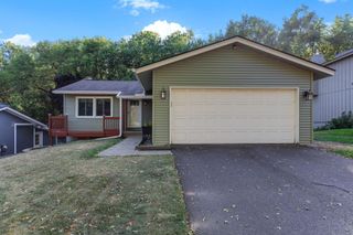 7064 Springhill Circle, Eden Prairie, MN 55346
