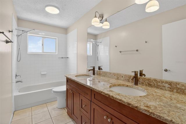 2043 SHADOW PINE DRIVE, Brandon, FL 33511