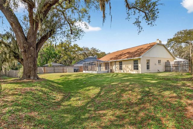 2043 SHADOW PINE DRIVE, Brandon, FL 33511