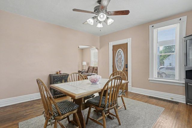 304 Lincoln Avenue, Pleasantville, OH 43148