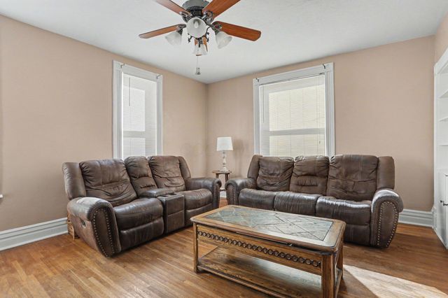 304 Lincoln Avenue, Pleasantville, OH 43148