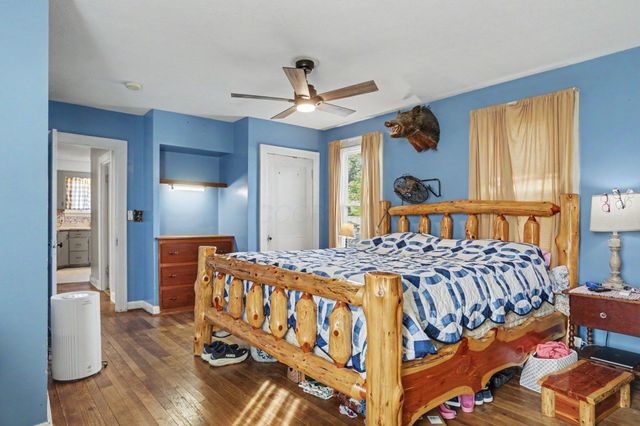 304 Lincoln Avenue, Pleasantville, OH 43148