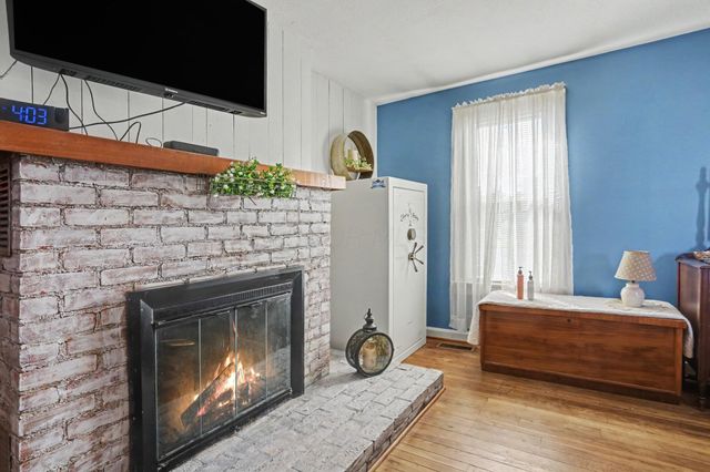 304 Lincoln Avenue, Pleasantville, OH 43148