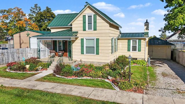 304 Lincoln Avenue, Pleasantville, OH 43148