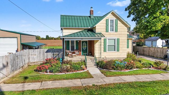 304 Lincoln Avenue, Pleasantville, OH 43148