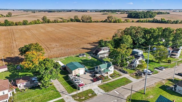 304 Lincoln Avenue, Pleasantville, OH 43148