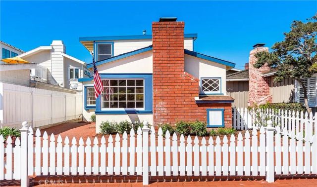 515 CARNATION Avenue, Corona Del Mar, CA 92625