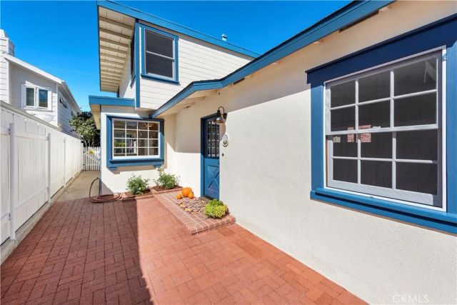 515 CARNATION Avenue, Corona Del Mar, CA 92625
