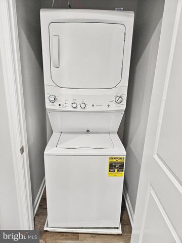 520 N PATTERSON PARK AVE N, Baltimore, MD 21205