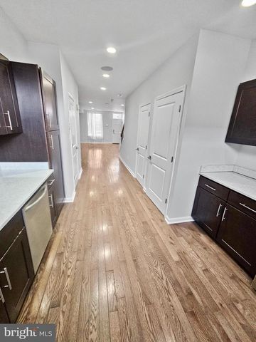 520 N PATTERSON PARK AVE N, Baltimore, MD 21205