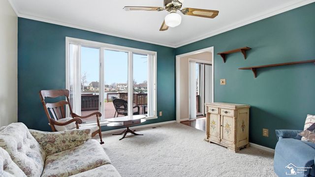 30990 Bayview Drive, Gibraltar, MI 48173