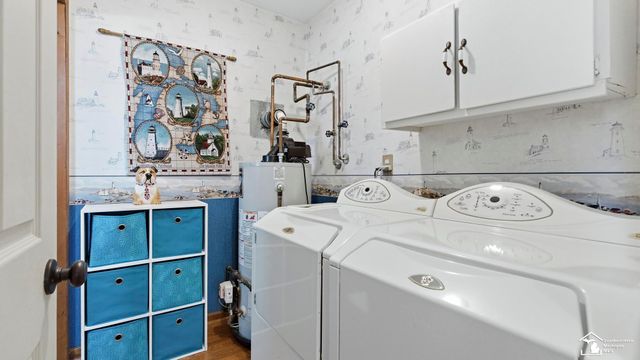 30990 Bayview Drive, Gibraltar, MI 48173