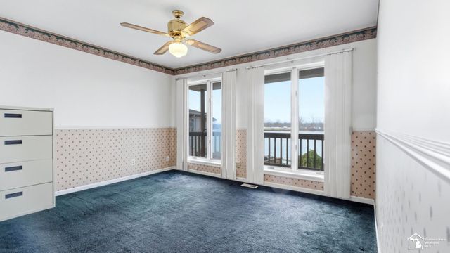 30990 Bayview Drive, Gibraltar, MI 48173