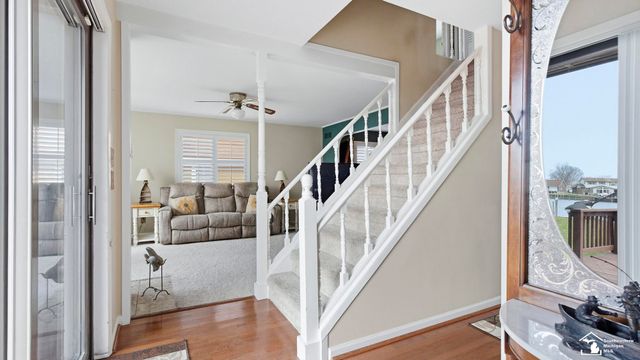 30990 Bayview Drive, Gibraltar, MI 48173