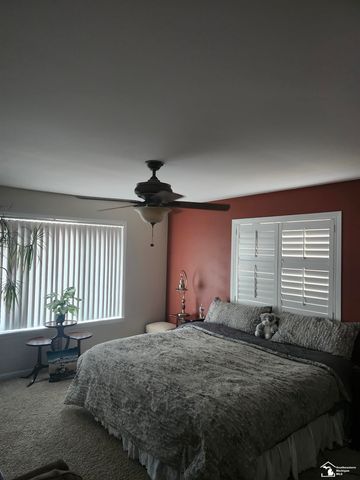 30990 Bayview Drive, Gibraltar, MI 48173