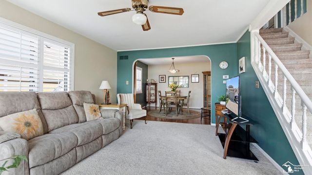 30990 Bayview Drive, Gibraltar, MI 48173