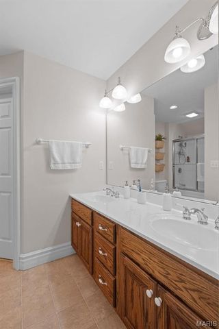 850 AJ Farm Lane, Washington, MO 63090