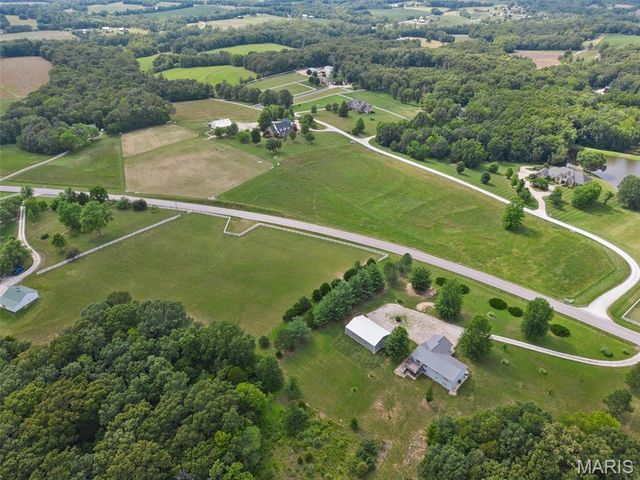 850 AJ Farm Lane, Washington, MO 63090