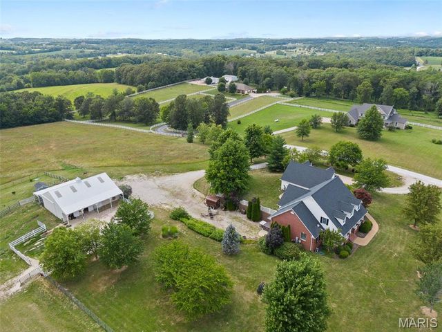 850 AJ Farm Lane, Washington, MO 63090