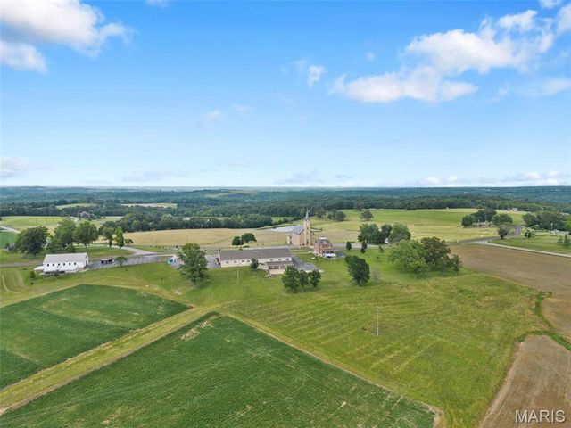 850 AJ Farm Lane, Washington, MO 63090