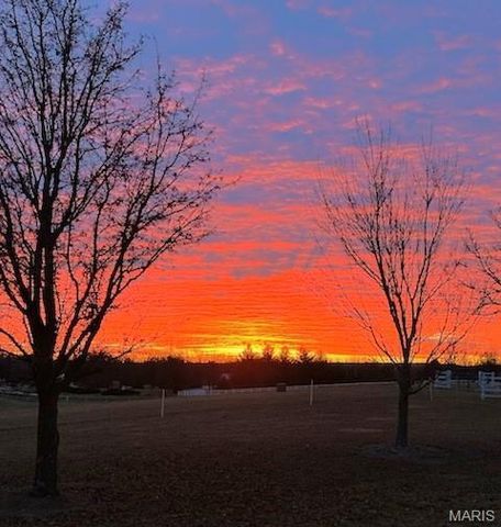 850 AJ Farm Lane, Washington, MO 63090