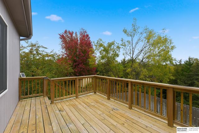 6137 N 146th Street, Omaha, NE 68116