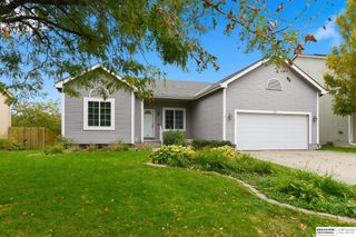 6137 N 146th Street, Omaha, NE 68116