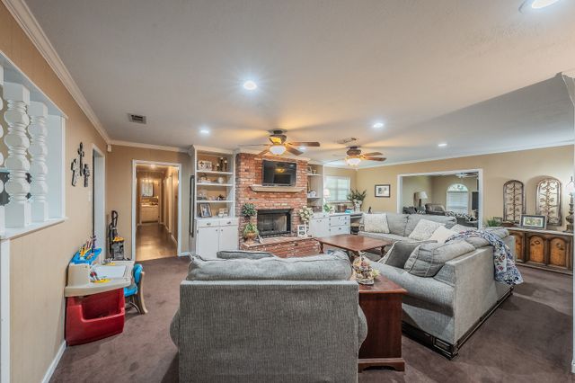 613 N Overlook Drive, Kerens, TX 75144