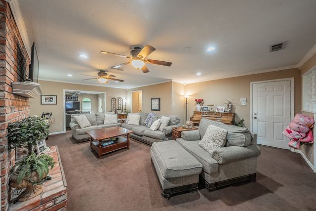 613 N Overlook Drive, Kerens, TX 75144