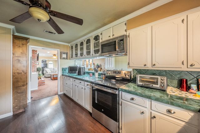613 N Overlook Drive, Kerens, TX 75144