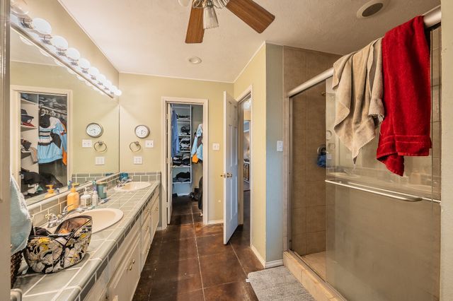 613 N Overlook Drive, Kerens, TX 75144