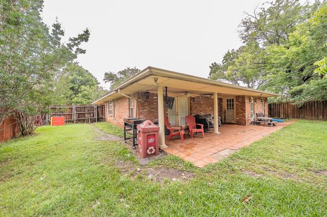 613 N Overlook Drive, Kerens, TX 75144