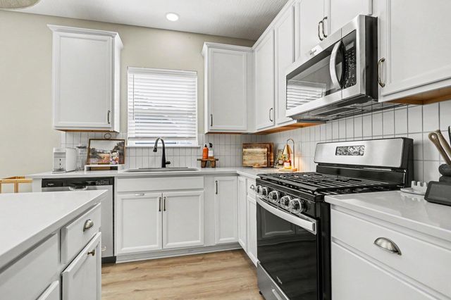 355 Cherry Hills Road, Commercial Point, OH 43116
