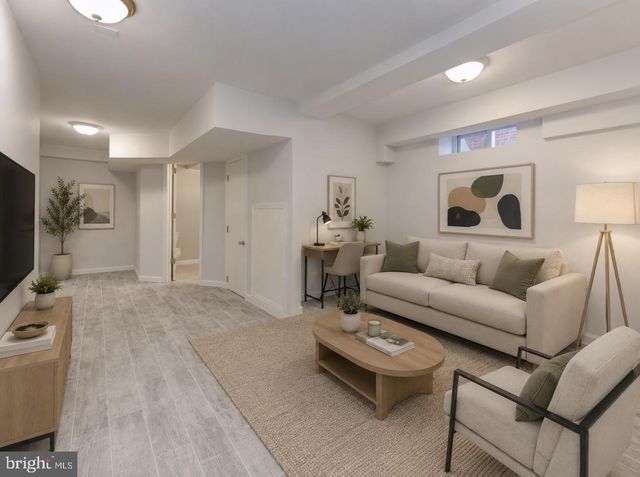 4341 F ST SE, Washington, DC 20019