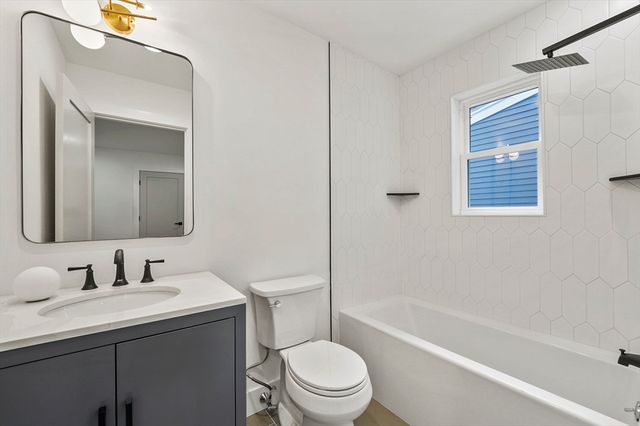 17 Wellington 1, Somerville, MA 02145
