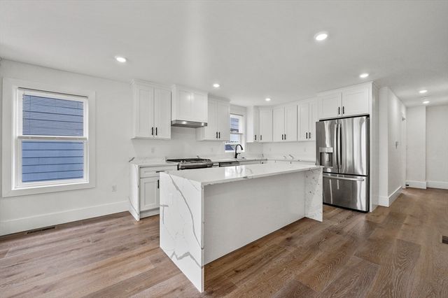 17 Wellington 1, Somerville, MA 02145