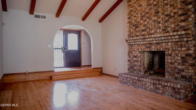 4521 R L SHOEMAKER Drive, El Paso, TX 79924