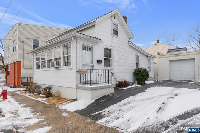 307 Washington Avenue, Hackensack, NJ 07601