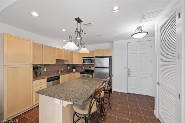 2405 West Serene Ave 631, Las Vegas, NV 89123