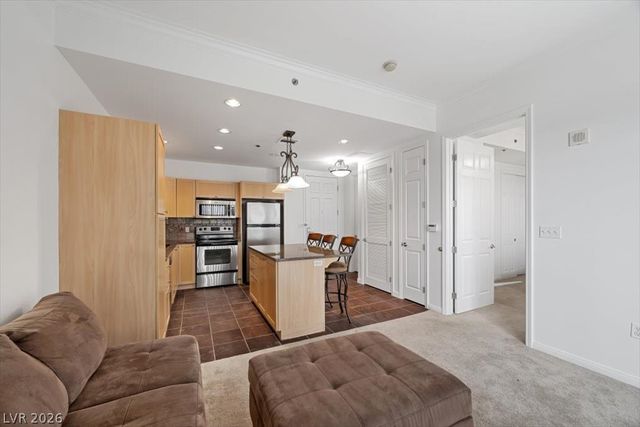 2405 West Serene Ave 631, Las Vegas, NV 89123