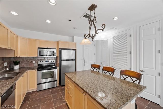 2405 West Serene Ave 631, Las Vegas, NV 89123