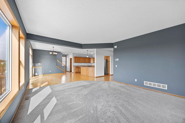 13827 Savanna Drive, Rogers, MN 55374