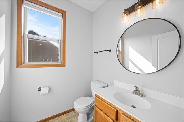 13827 Savanna Drive, Rogers, MN 55374