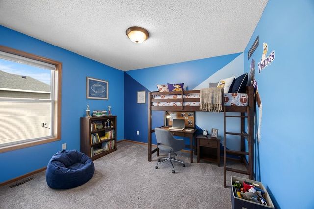 13827 Savanna Drive, Rogers, MN 55374