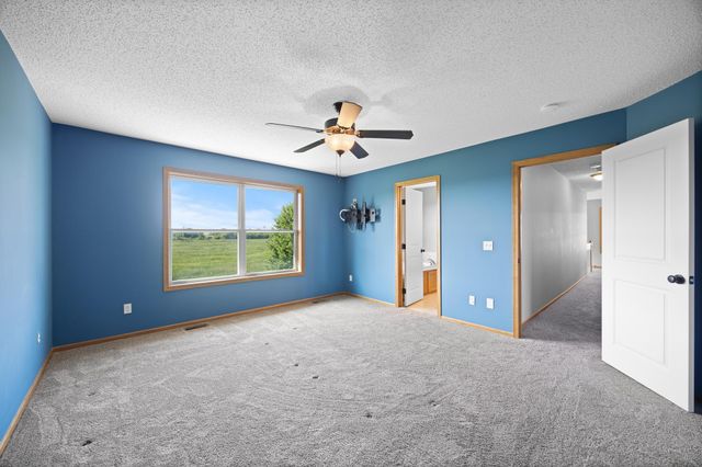 13827 Savanna Drive, Rogers, MN 55374