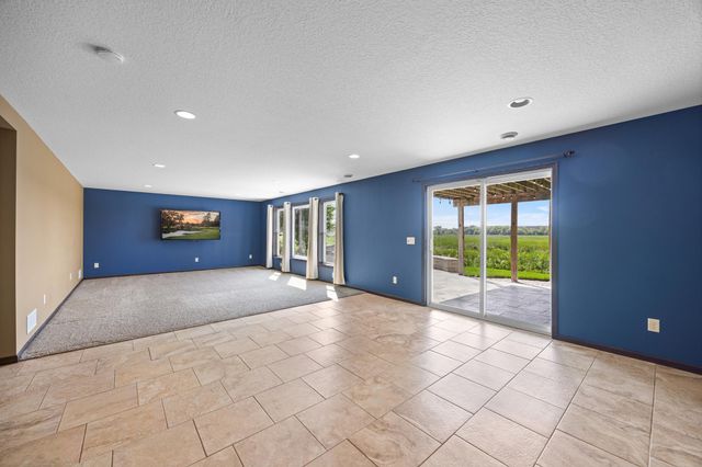 13827 Savanna Drive, Rogers, MN 55374
